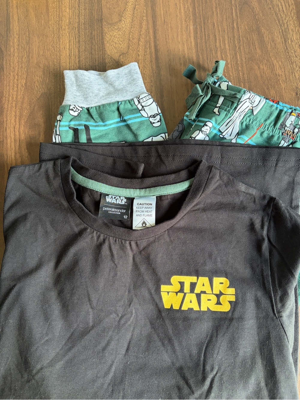 Star Wars Pajama Set - Boys - BNWT
